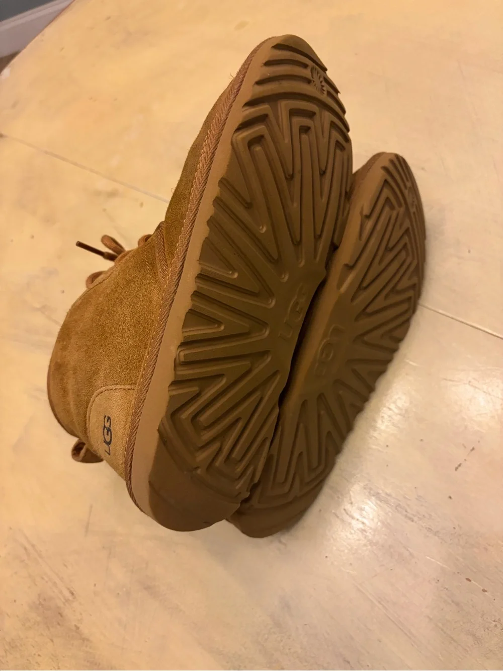 Big Kids UGG Neumel II Ankle Boots - Chestnut Suede, Size 5 US 1017320K